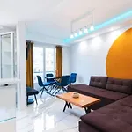 2p Moderne Proche Promenade Des Anglais, Apercu Nizza