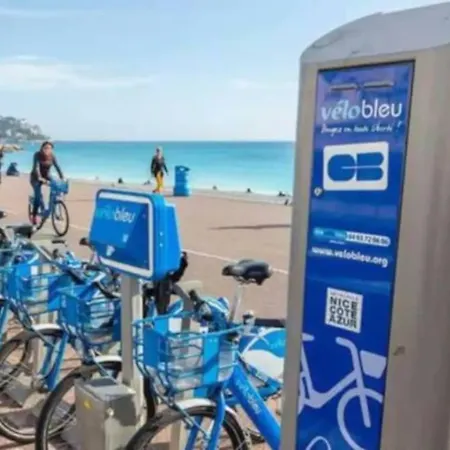 2p Moderne Proche Promenade Des Anglais, Apercu Appartement