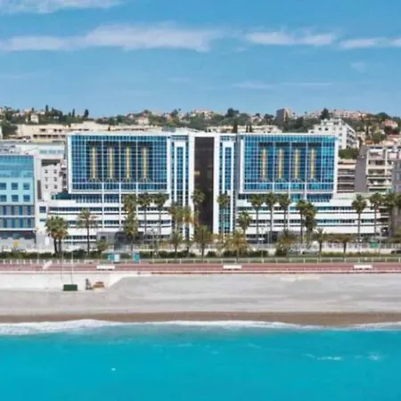 2p Moderne Proche Promenade Des Anglais, Apercu Daire *