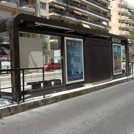 2p Moderne Proche Promenade Des Anglais, Apercu Daire *
